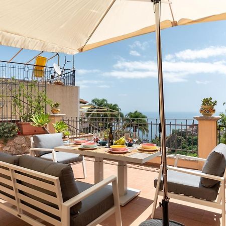 Taormina Panoramic Apartment With Parking エクステリア 写真